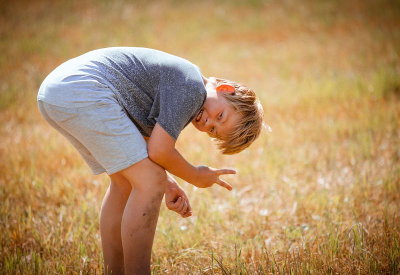Warum Kinder Gefühle so unterschiedlich zeigenIntrovertierte und extrovertierte Kinder und was Neurodivergenz damit zu tun hat